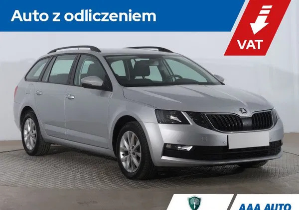 samochody osobowe Skoda Octavia cena 63000 przebieg: 99823, rok produkcji 2020 z Polkowice